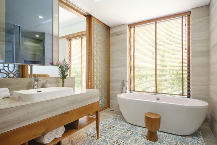 NOA SIGNATURE BATHROOM 2