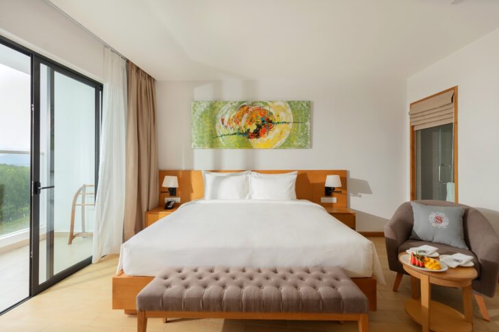 SNR_Main_Premier Deluxe_23